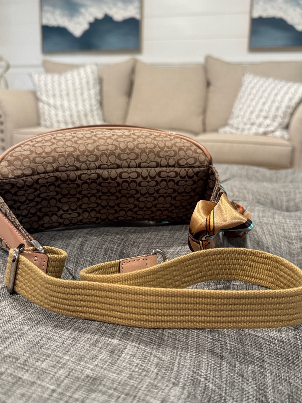 Coach Bag Vintage Y2K Brown Jacquard Signature Small Belt Bag Fanny Pack EUC - Picture 15 of 17